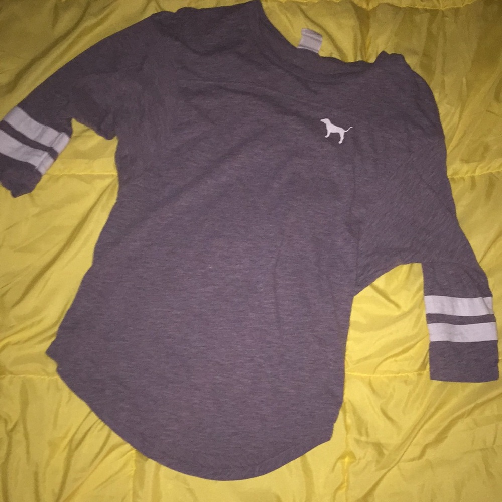 Gray t-shirt